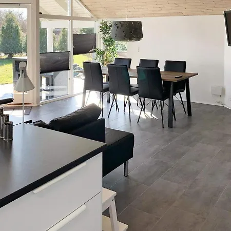 10 Person In Vaeggerlose-by Traum * Boto By